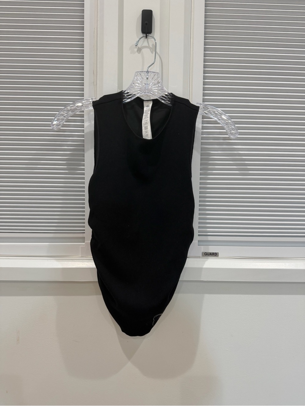ALO Yoga Black tank still on website - Picture 4 of 6